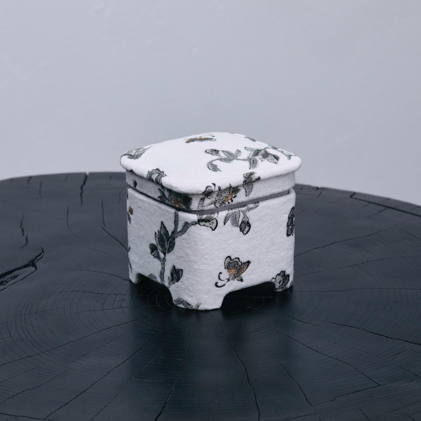 ring case box (1) ring case box (1)