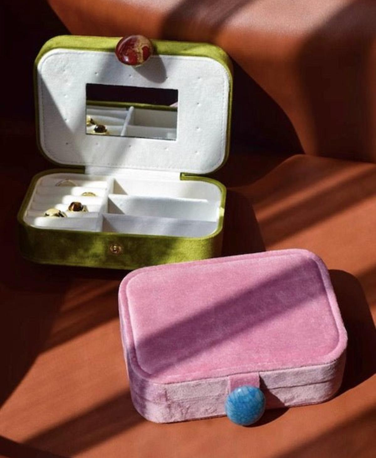 Pebble Jewellery Case (9) Pebble Jewellery Case (9)