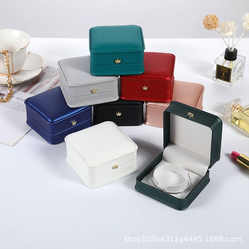 Custom Leather Jewelry Box For Pendant Embossing Logo Packaging Set For Gift Jewellery Box 