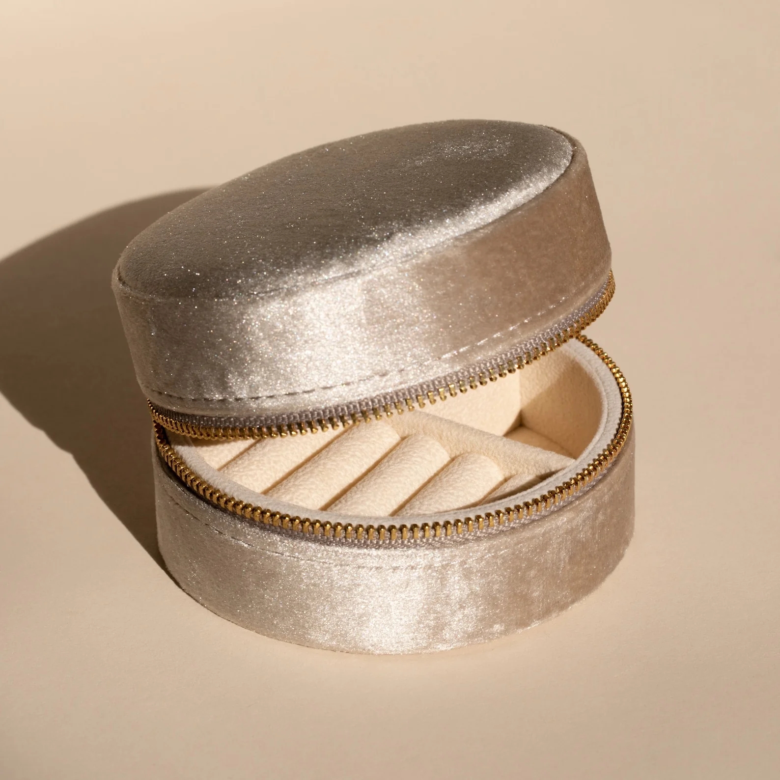 Gold Zipper Ring Box Jewelry Display Case Organizer Logo Custom Jewelry Earring Storage Set Velvet Box for Bracelet Necklace