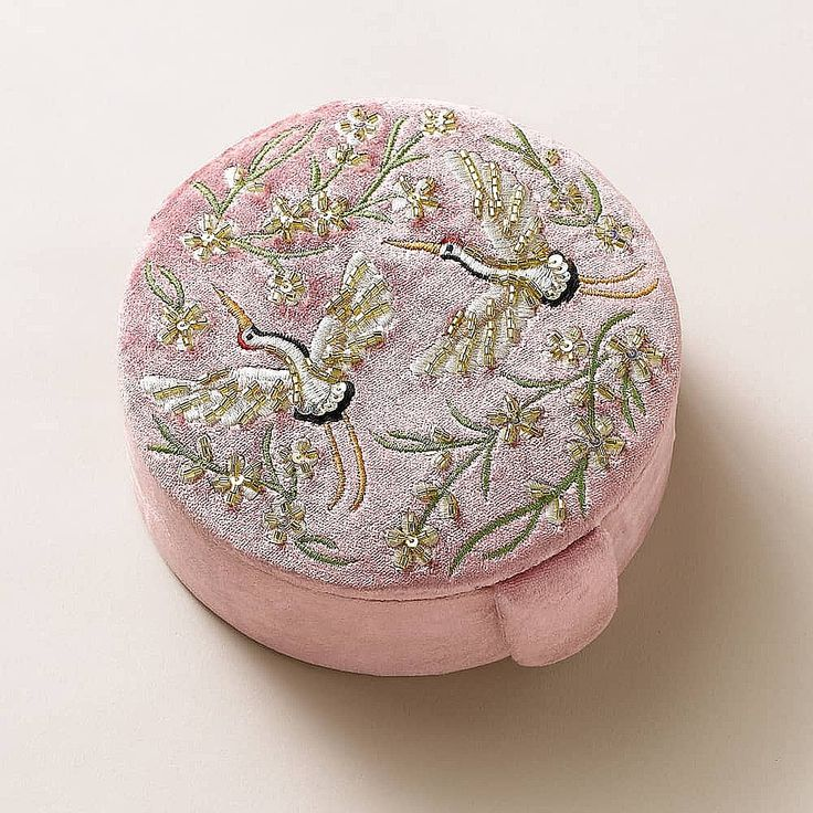 Velvet Jewelry Box Packaging Luxury Flower Bee Embroidered Jewelry Necklace Ring Bracelet Boxes Gift Box for Jewelry Accessories