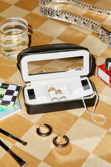  Travel Ring Jewelry Case Beauty Zipper Makeup Perfume Bag Manufacturer