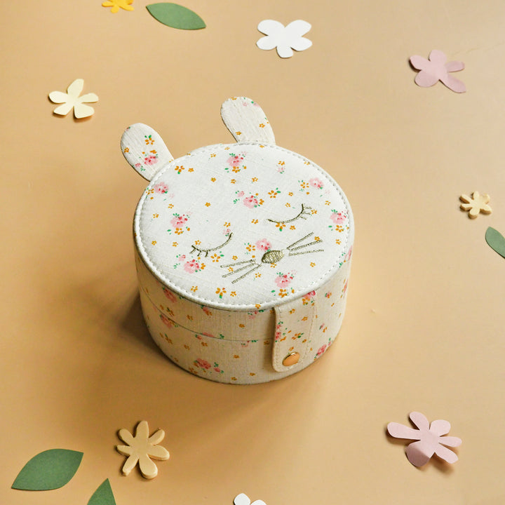 Gold Embroidered Rabbit Face Soft Jewelry Bracelets Box Round Professional Cat Ears Earring Necklace Ring Jewelry Box Organizer