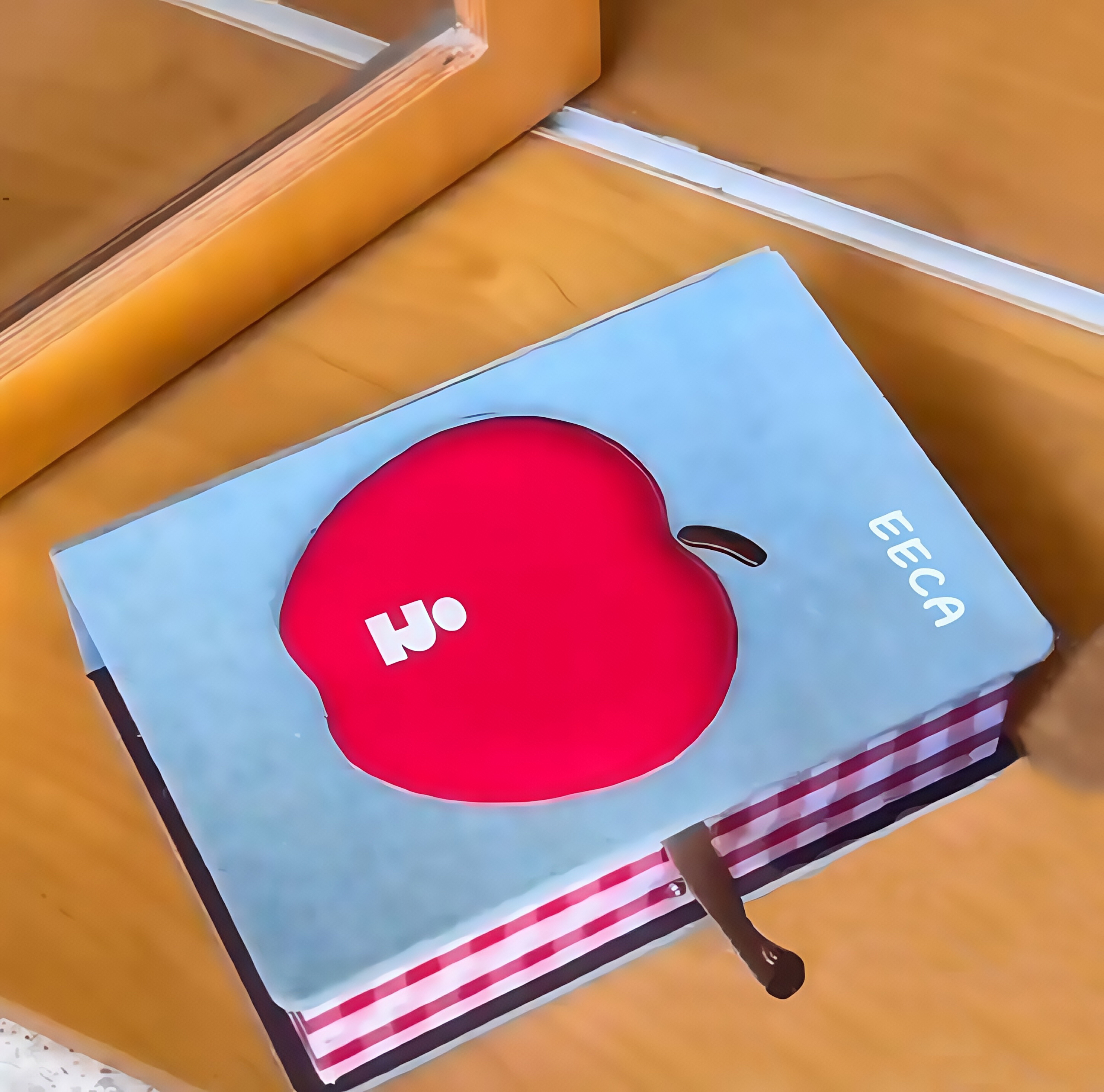 Cute Red Apple Leather Pattern Jewelry Package Box with Mirror Jewelry Storage Box with Bag for Necklace Bracelet Earring Ring