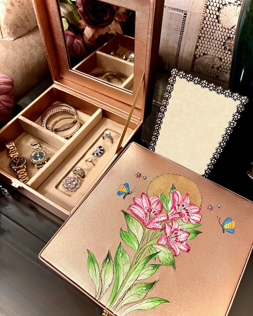Wholesale Leather Vintage Necklace Watch Jewelry Box Manufacturer