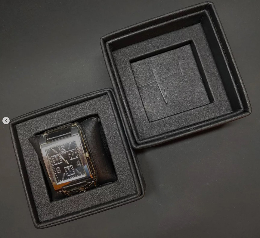 Grey Luxury Watch Box with Custom Logo Handmade Leather Watch Display Box for Men Single Watch And Bracelet Box Packaging