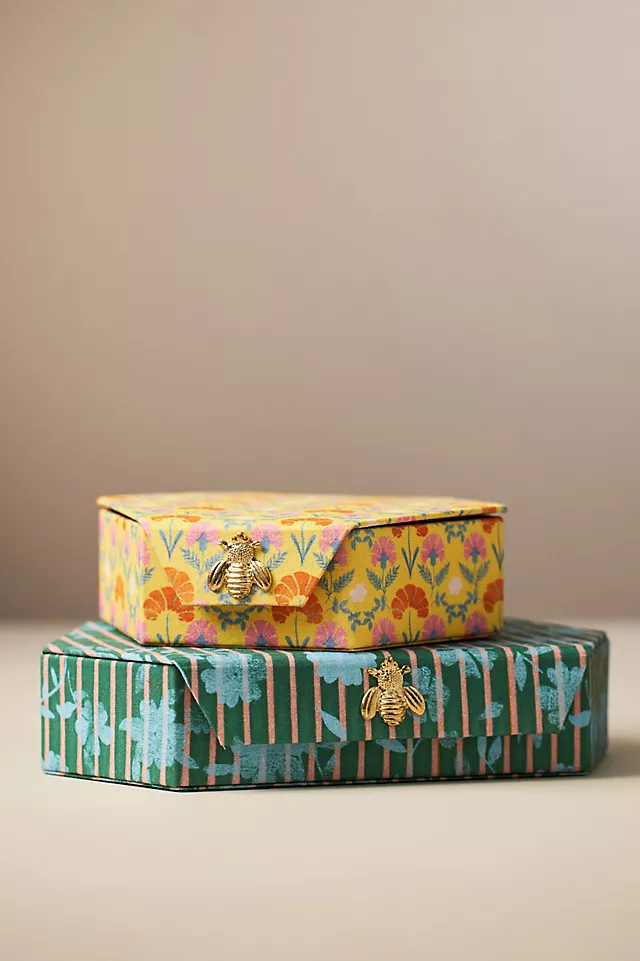 Luxury Little Bee logo Necklace Jewelry Ring Box Set Organizer Cotton Lining Flip Magnetic Pendant Watch and Bracelet Gift Box