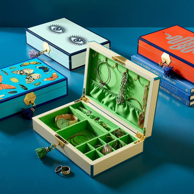 Personalized Jewelry Packaging Box Set Organizer with Logo Velvet Jewelry Box for Watch And Jewelry Lacquered Wood Jewelry Box