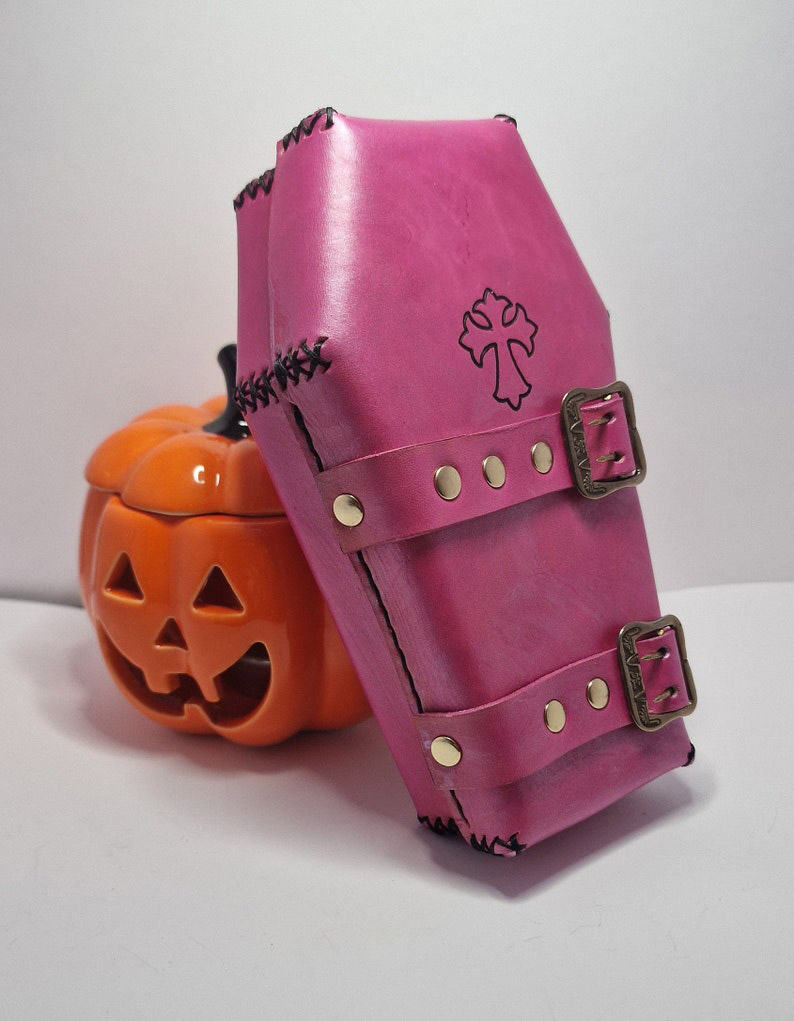 Leather Coffin Dice Storage Jewelry Box Halloween Surprise Ring Custom Coffin Shaped Pumpkin Necklace Bracelet Box Packaging