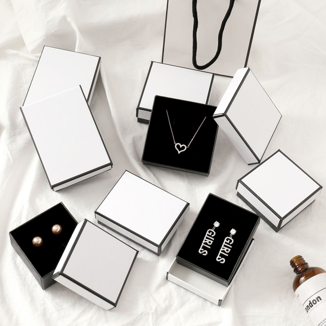 Custom Small Paper White Earrings Necklace Pendant Jewelry Box Bracelet Ring Packaging Box Spot Wholesale
