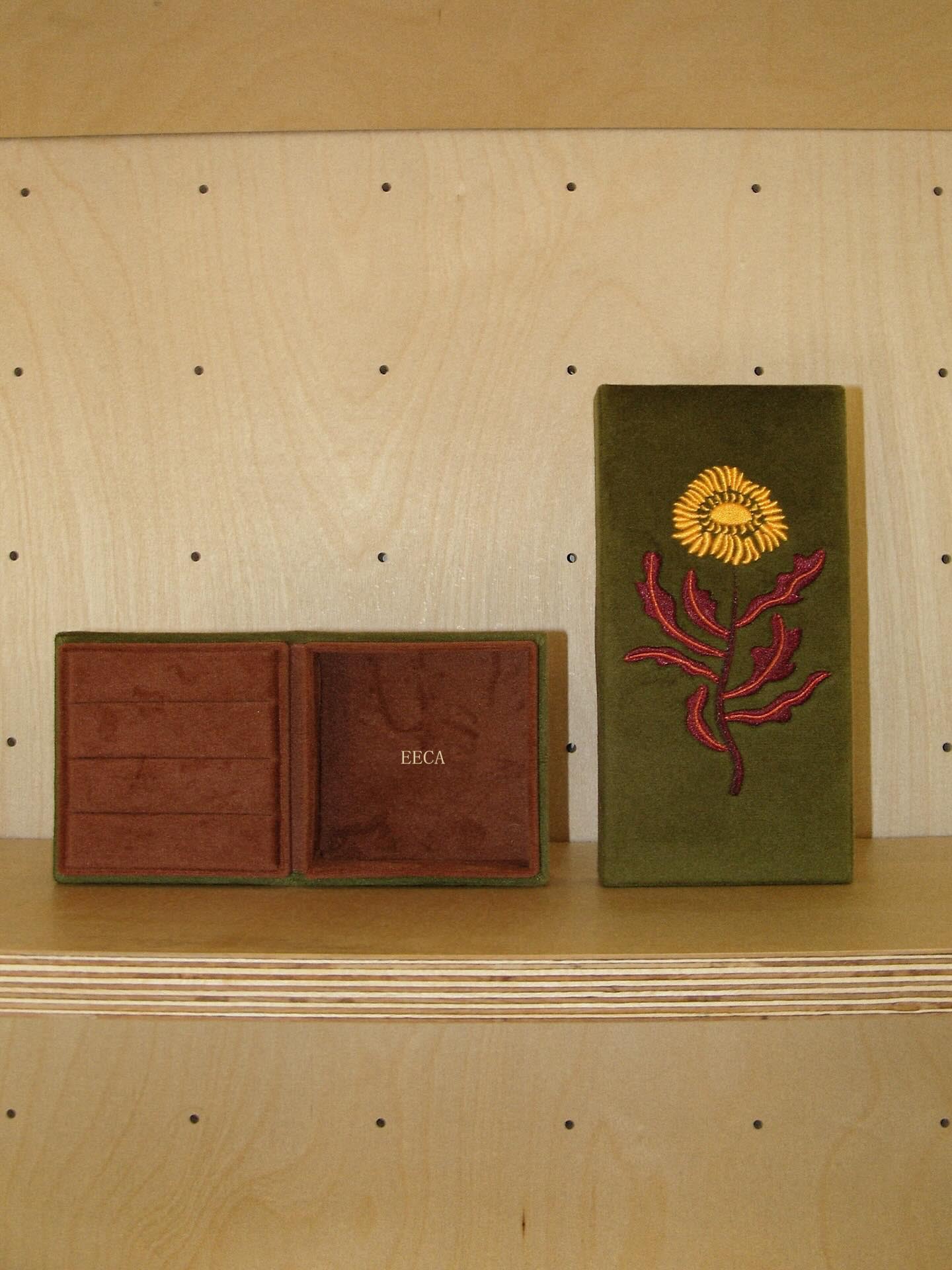 Olive Green Embroidered Jewelry Box Manufacturer