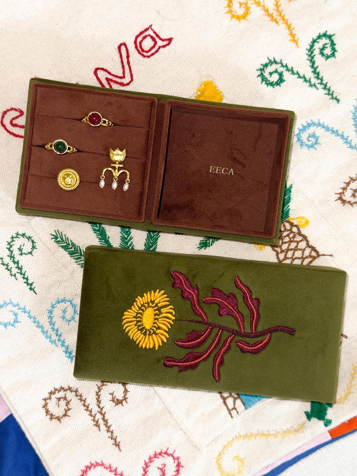 Olive Green Embroidered Jewelry Box Manufacturer