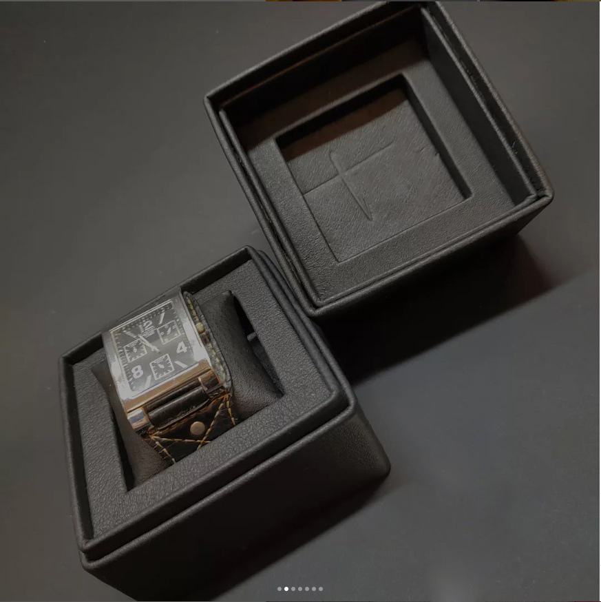 Grey Luxury Watch Box with Custom Logo Handmade Leather Watch Display Box for Men Single Watch And Bracelet Box Packaging