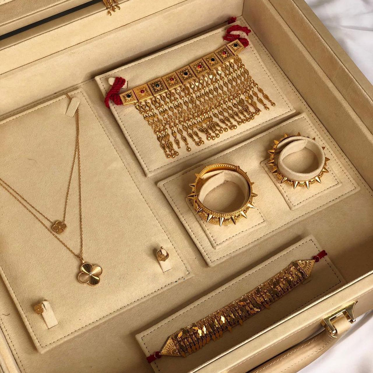 jewelry box
