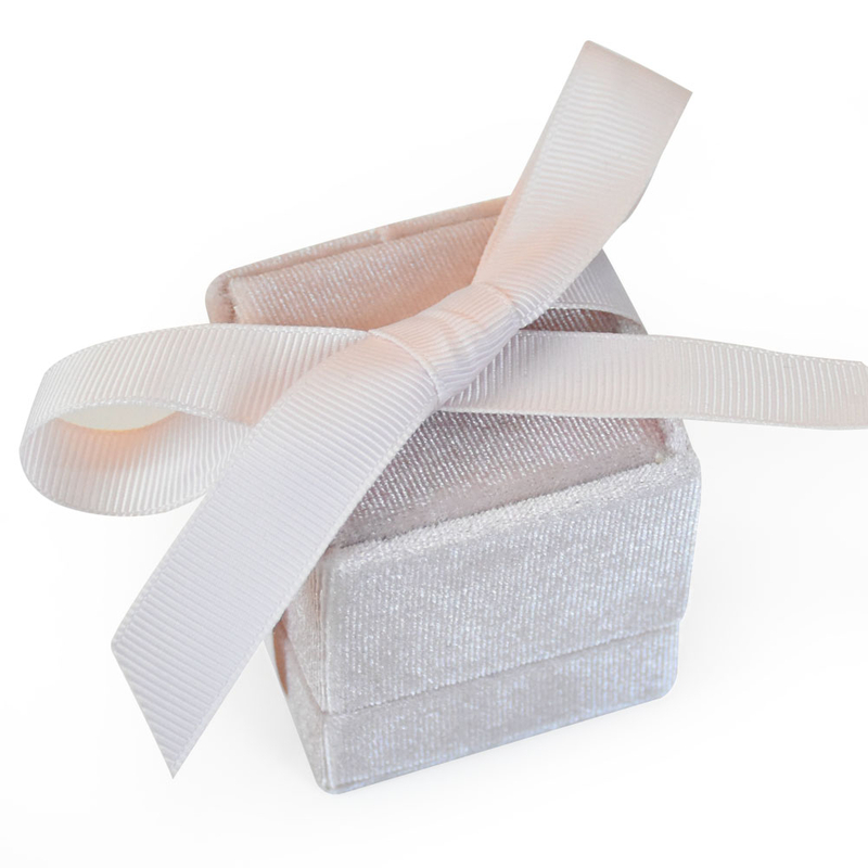 Personal Logo Luxury Champagne Velvet Jewelry Packaging Earring Gift Box Display Tray With Ribbon Accessory