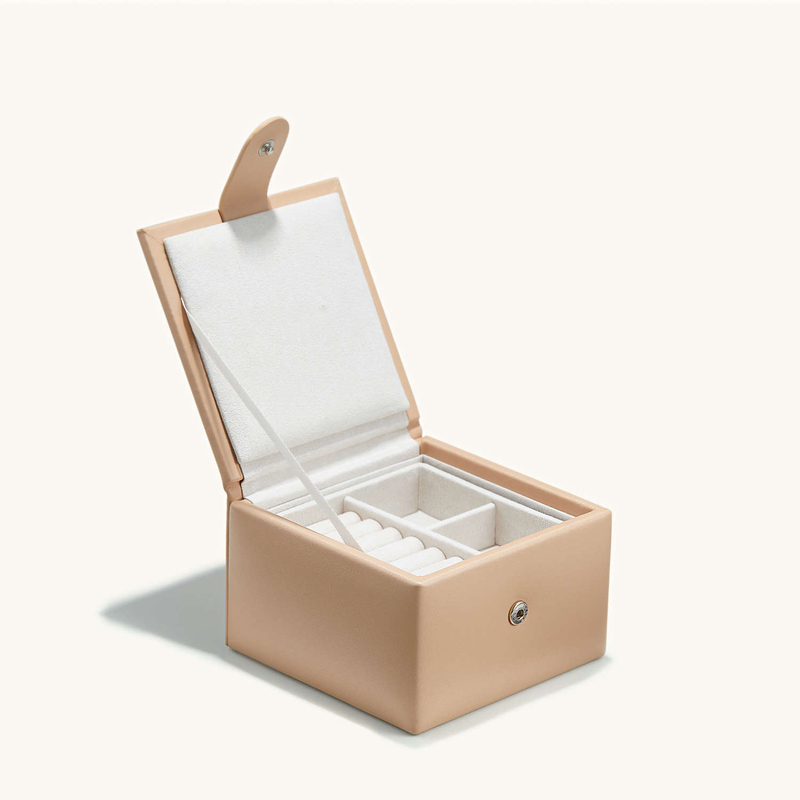 Custom Flip Grain Leather Ring Box Earrings Necklace Jewelry Storage Box Jewelry Gift Packaging Box with 2 Compartment Trays 