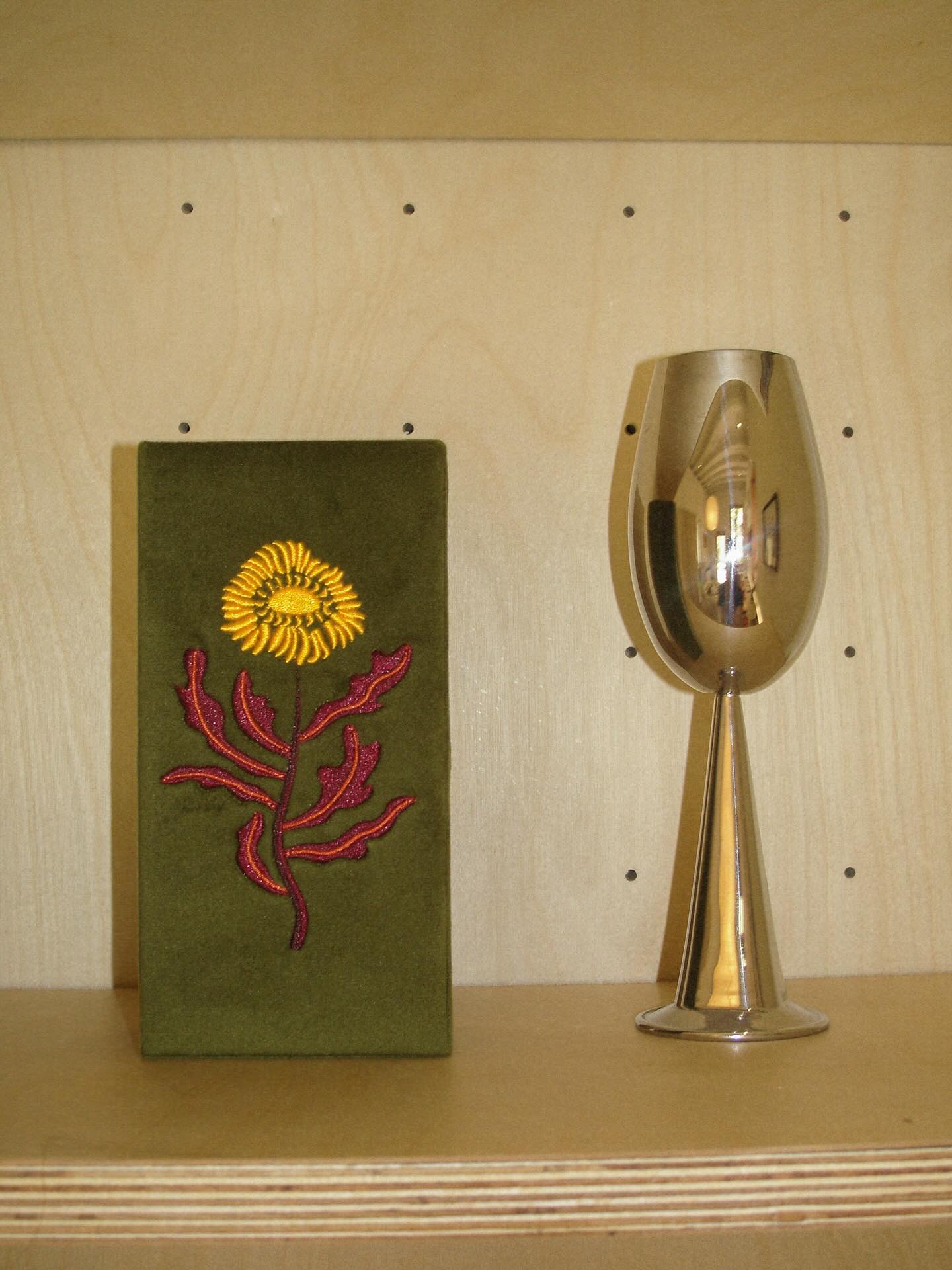 Olive Green Embroidered Jewelry Box Manufacturer