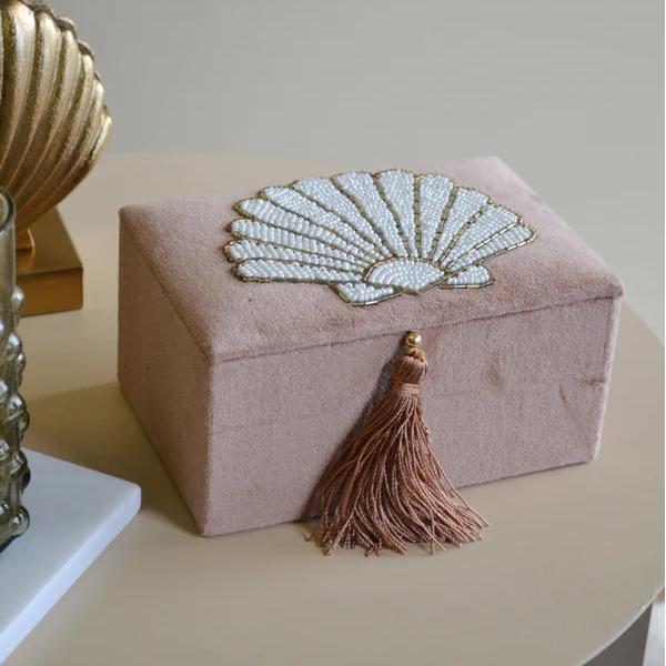 Luxury Velvet Seashell Pearl Jewelry Decorative Box Jewelry Packaging Box with Tassel Beaded Embroidered Jewelry Storage Box