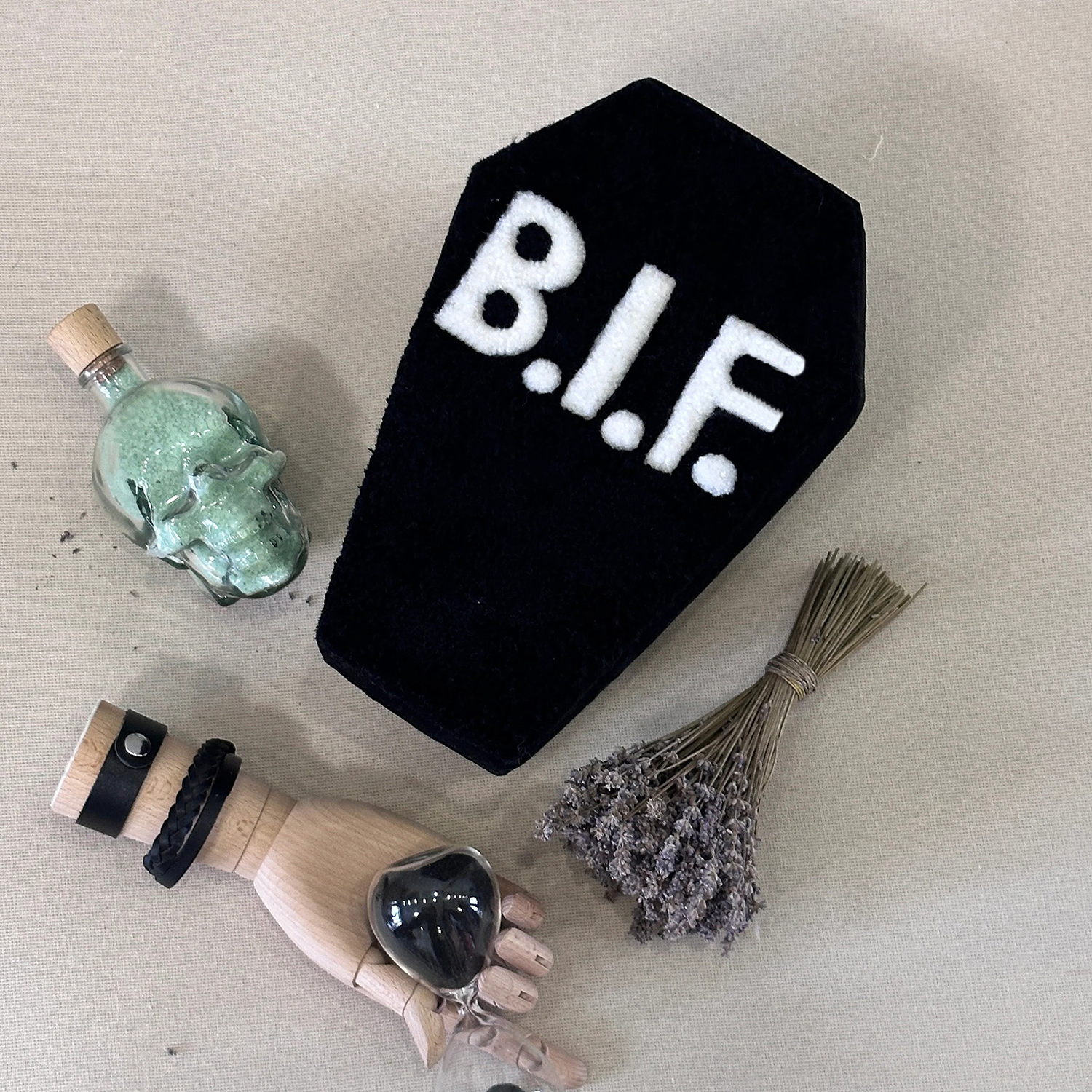 Custom Black Halloween Embroidered Velvet Jewelry Storage Box Necklace Earring Ring Gothic Coffin Shaped Jewellery Packaging Box