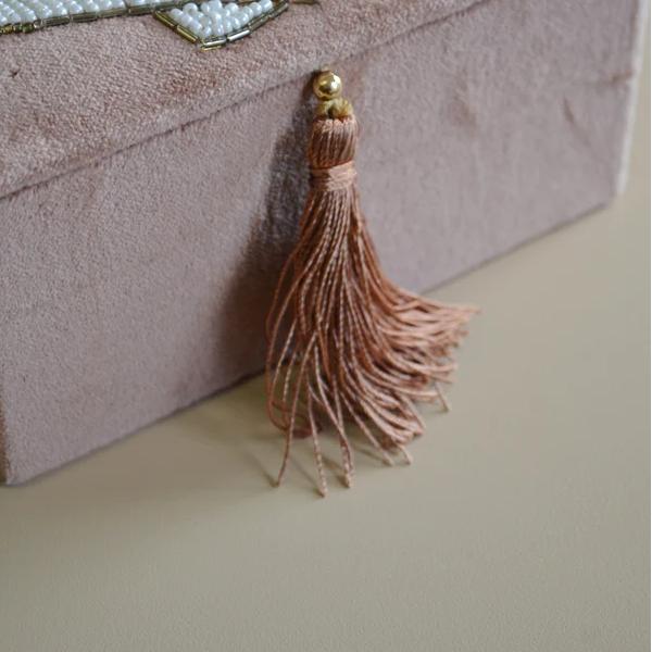 Luxury Velvet Seashell Pearl Jewelry Decorative Box Jewelry Packaging Box with Tassel Beaded Embroidered Jewelry Storage Box