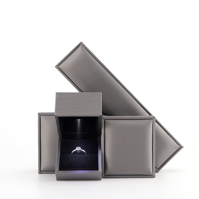 High-grade Custom Brushed PU Leather LED Light Pendant Bracelet Necklace Ring Storage Box Wholesale