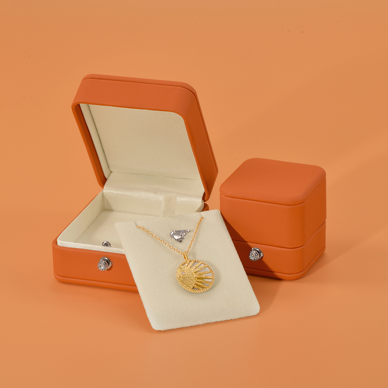 New High-grade PU Leather Pendant Necklace Jewelry Storage Box Wedding Ring Packaging Gift Box Wholesale
