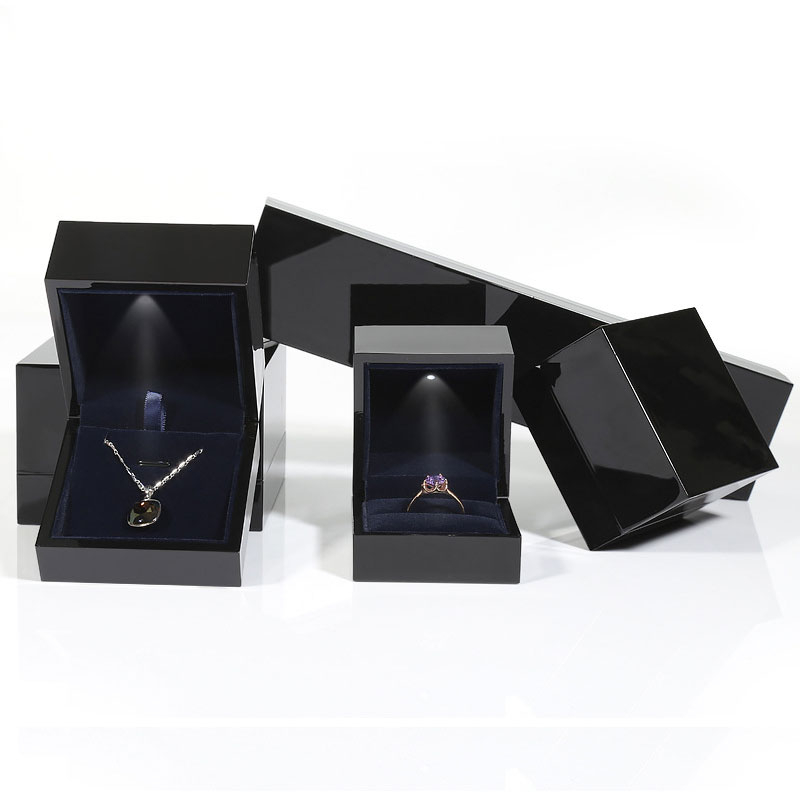 Custom Logo Jewelry LED Light Wedding Box For Ring Necklace Bracelet Pendant Diamond velvet Box