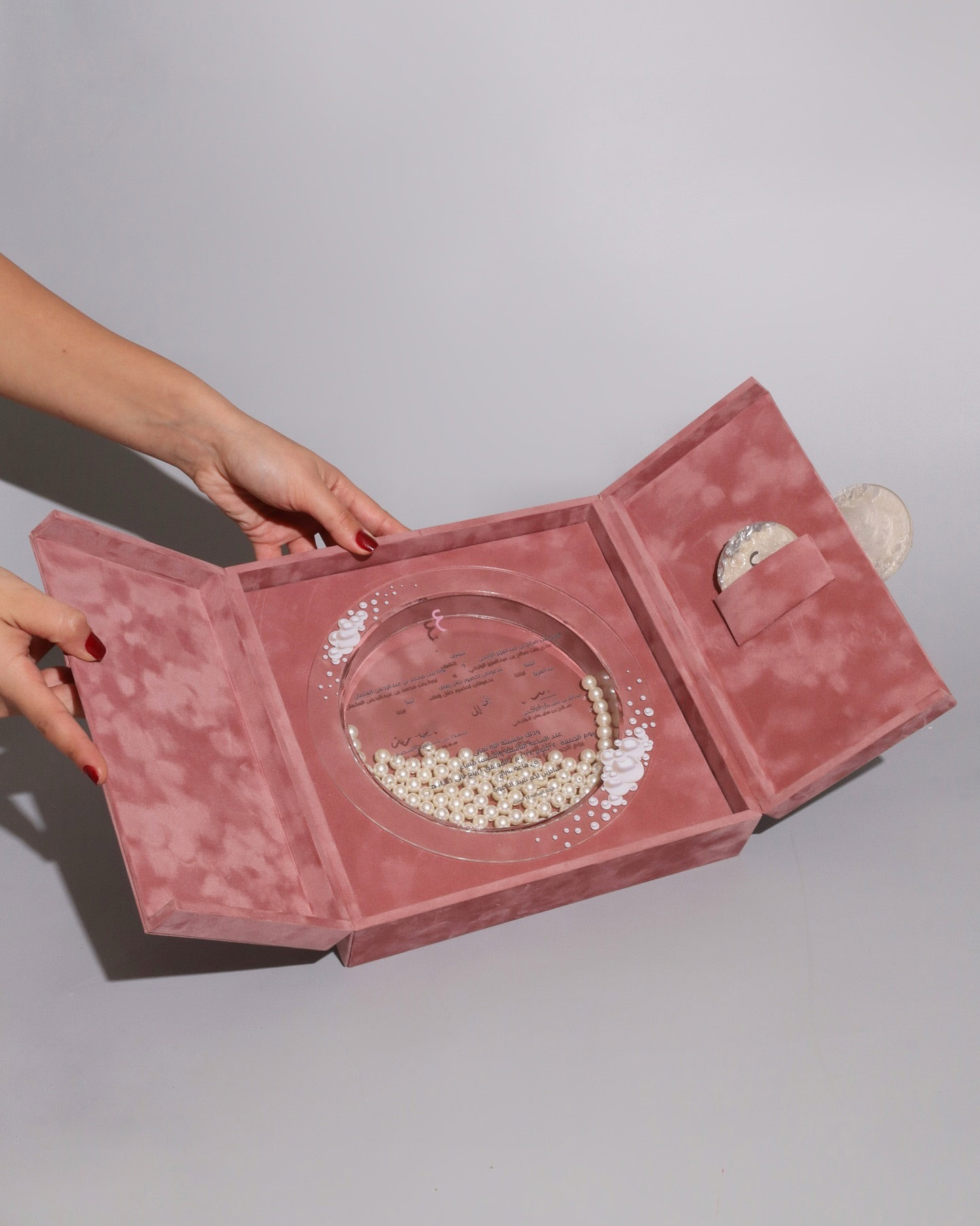 Luxury Jewelry Box Organizer Pearl Necklace Box Packaging Custom Velvet Double Open Closure Keepsake Bracelet Box