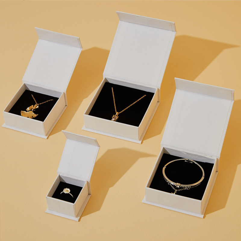 Small Magnetic Closure Flip Lid Paper Necklace Ring Stud Earrings Bracelet Pendant Jewelry Packaging Gift Box Wholesale